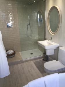 St Mawes Hotel的一间浴室