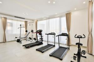 Fitness centrum a/nebo fitness zařízení v ubytování Shanghai Meihao Premium Journey Hotel - Shanghai International Tourism Resort Store