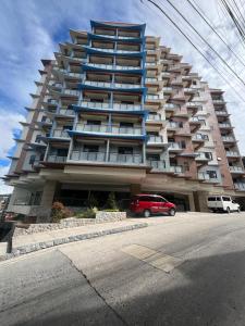 Budova, kde se apartmán nachází + 16 fotografií