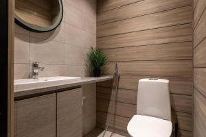 Ένα μπάνιο στο Villa Hankielämä B +19 φωτογραφίες