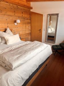 Postel nebo postele na pokoji v ubytování Penthouse Sonnenplatzl