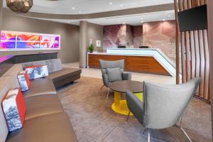 Posezení v ubytování SpringHill Suites by Marriott Denver Tech Center