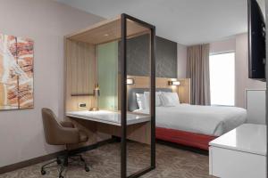 Postel nebo postele na pokoji v ubytování SpringHill Suites by Marriott Denver Tech Center