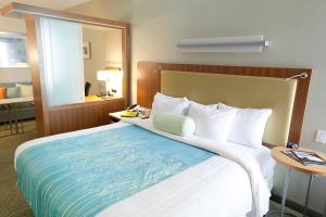 Katil atau katil-katil dalam bilik di SpringHill Suites Wenatchee