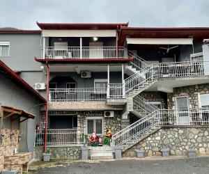 Balkón nebo terasa v ubytování Guesthouse Tsoka