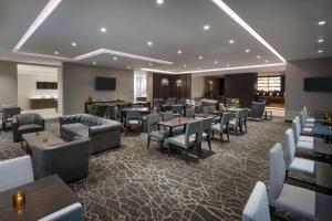 Гостиная зона в SpringHill Suites by Marriott Indianapolis Westfield