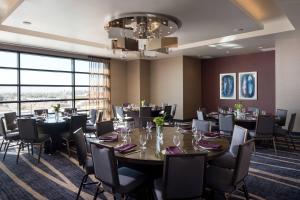 Restaurace v ubytování Residence Inn by Marriott Phoenix Downtown