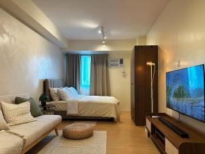 Μια τηλεόραση ή/και κέντρο ψυχαγωγίας στο Studio Unit at Mplace