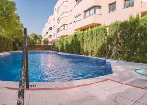Hồ bơi trong/gần Apartamento cerca del aereopuerto