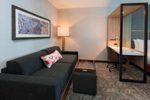 Posezení v ubytování SpringHill Suites by Marriott Denver West/Golden