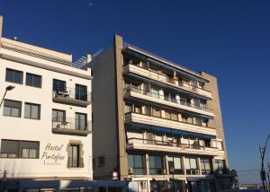 Edifici on està situat l'hostal o pensió