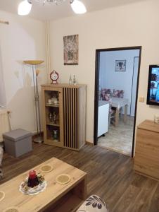TV a/nebo společenská místnost v ubytování Apartmán u Váňů