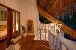 Μπαλκόνι ή βεράντα στο Villa Avocado - Central Canggu 2 BR Pool Villa