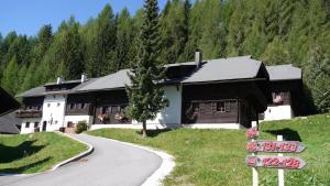 Budova, v ktorej sa apartmán nachádza
