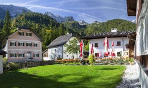 Ein allgemeiner Bergblick oder ein Berglick von des Hotels aus