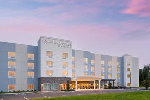a rendering of the front of a hotel at TownePlace Suites by Marriott Leesburg in Leesburg