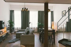 Istumisnurk majutusasutuses "Hunter's Suite"- at the heart of Hartberg I Parking