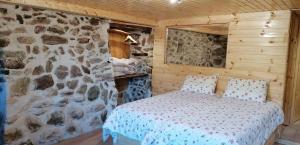 Postel nebo postele na pokoji v ubytování Adonis Guest House