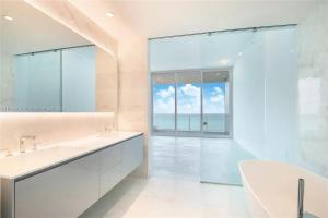 Kép Apt ocean view private beach szállásáról Miami Beachben a galériában