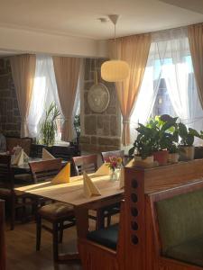 Khu vực ghế ngồi tại Hotel Ochsen