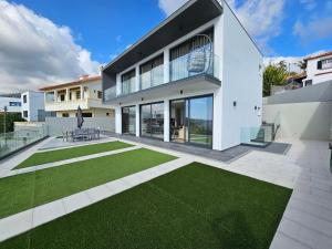 Το κτήριο όπου στεγάζεται  η βίλα