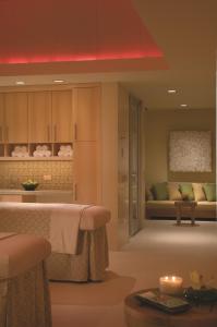 Гостиная зона в Four Seasons St. Louis