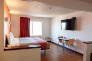 Postel nebo postele na pokoji v ubytování Garner Hotel Lincoln North by IHG