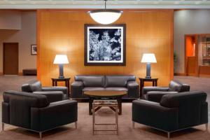 Posezení v ubytování Sheraton Denver West Hotel