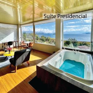 Gallery image of Big Day Hotel - Entrada directa al Lago in Aquitania