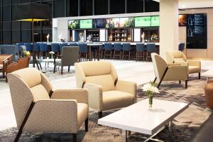 Posezení v ubytování Sheraton Bloomington