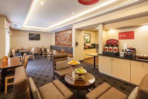 Гостиная зона в TownePlace Suites Jacksonville Butler Boulevard