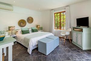 Postel nebo postele na pokoji v ubytování La Bonne Auberge + 75 fotografií