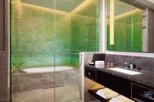 Koupelna v ubytování Sheraton Grand Adana