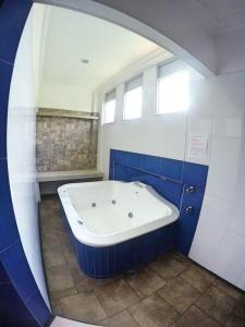 Monteverde Hotel tesisinde bir banyo