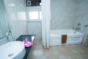 Bagno di Aryatara Kathmandu Hotel