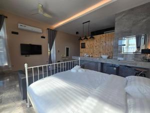 Postel nebo postele na pokoji v ubytování Krin Resort