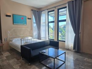 Postel nebo postele na pokoji v ubytování Krin Resort