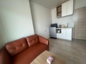 Kuchyň nebo kuchyňský kout v ubytování The Grand Jomtien Condo