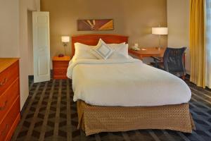Кровать или кровати в номере TownePlace Suites by Marriott Fort Lauderdale Weston +14 фотографий