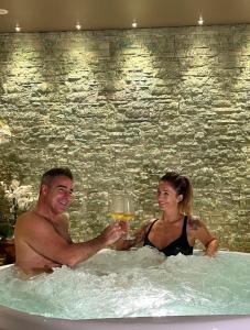 Gostje med bivanjem v nastanitvi Magic Place Bergamo! Classy Apartment in the heart of the city