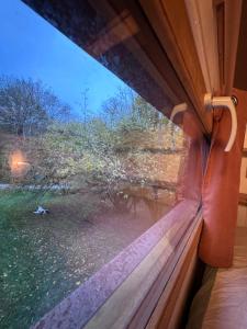 Fotografie z fotogalerie ubytování Tiny house au coeur de la foret v destinaci Les Martys