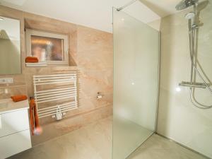 Ένα μπάνιο στο Ferienwohnung Speichersdorf +10 φωτογραφίες