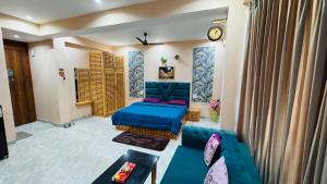 Posezení v ubytování Pine View Hill Crest Kasauli hills