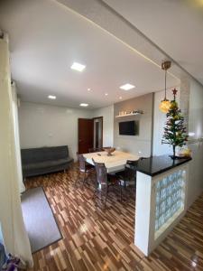 Μια τηλεόραση ή/και κέντρο ψυχαγωγίας στο Casa Fernandes