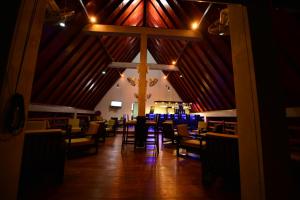 Restaurace v ubytování Laya Waves