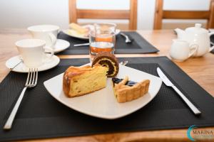Jedlo v ubytovaní bed & breakfast alebo blízkom okolí