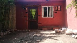 Το κτήριο όπου στεγάζεται  η παραθεριστική κατοικία +4 φωτογραφίες