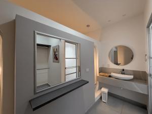 Koupelna v ubytování Lindo Apartamento con Jacuzzi en Monteria + 17 fotografií