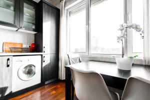 Η κουζίνα ή μικρή κουζίνα στο Budget Stay In City Center Near Ndk