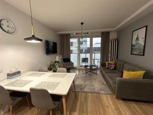 Posedenie v ubytovaní Nowy apartament w okolicach centrum